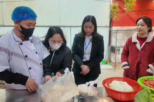 Tăng cường công tác kiểm tra an toàn thực phẩm Lễ hội Xuân 2026