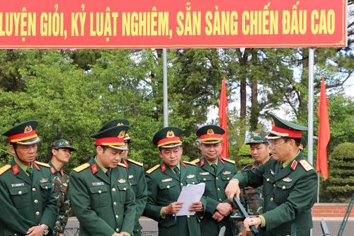 Huấn luyện sát thực tế chiến đấu