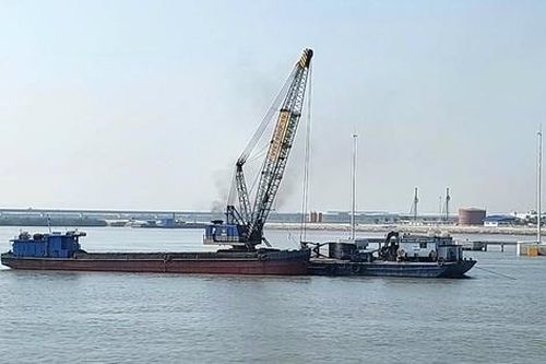 Doanh nghiệp nạo vét trong 'bão giá' nhiên liệu: Mở mắt 'bốc hơi' cả tỷ đồng