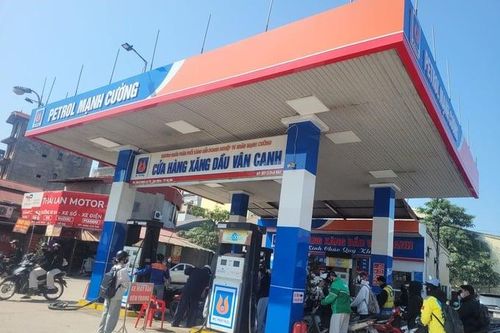 Giá xăng tăng phiên thứ 4 liên tiếp, RON95 vượt 29.000 đồng/lít