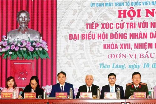 Ứng cử viên HĐND thành phố Hải Phòng tiếp xúc cử tri tại đơn vị bầu cử số 7