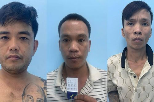 Bị vây bắt, kẻ buôn ma túy rút dao chống trả công an