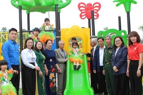Phường Long Biên khánh thành sân chơi thiếu nhi tại vườn hoa Cự Khối