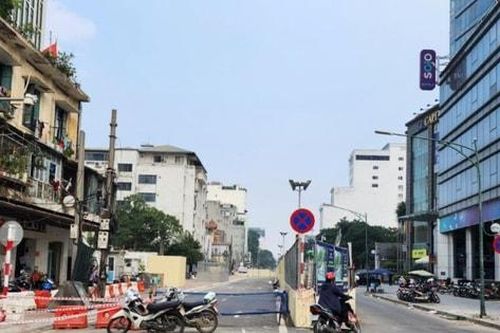 Tạm đóng một đoạn đường Trần Hưng Đạo vào ban đêm phục vụ thi công ga ngầm