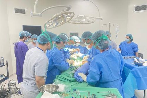 Tìm lại nụ cười cho người phụ nữ sau hơn 4 thập kỷ liệt mặt
