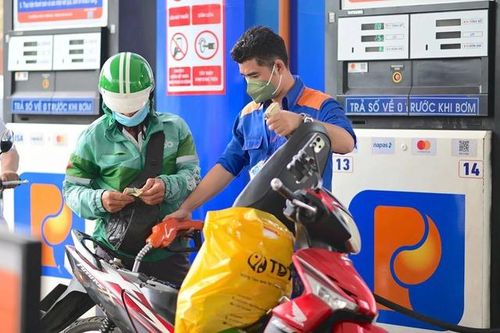 Giá xăng dầu đồng loạt giảm mạnh kỳ điều hành ngày 11/3, có loại giảm gần 8.000đ/lít