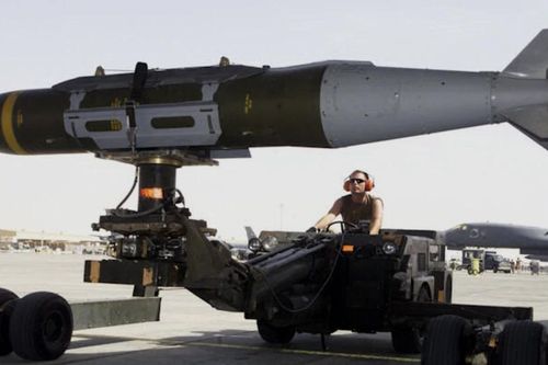 Bom xuyên boongke JDAM Mỹ chuyên nhắm mục tiêu ngầm, kiên cố tại Iran