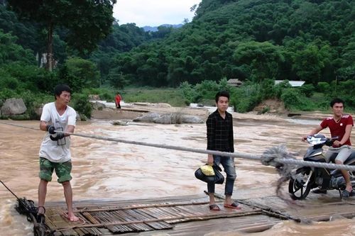 Hàng nghìn nhân khẩu mong mỏi một cây cầu