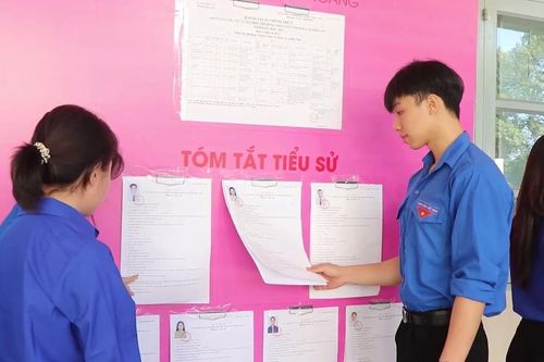 Cử tri trẻ Đắk Lắk sẵn sàng cho ngày hội bầu cử
