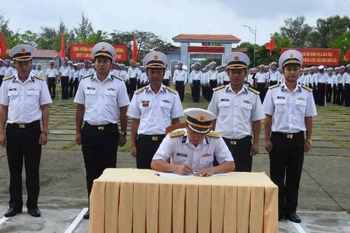 Vùng 5 Hải quân khai mạc huấn luyện chiến sĩ mới