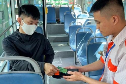 Thí điểm không in vé giấy trên 16 tuyến xe buýt