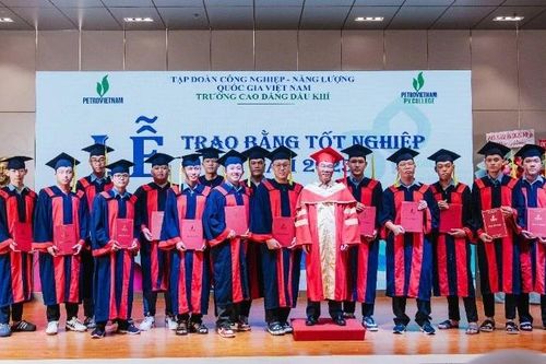 Từ hệ thống đào tạo của Petrovietnam: Kỳ vọng nguồn nhân lực cho ngành công nghiệp-năng lượng tại Thành phố Hồ Chí Minh