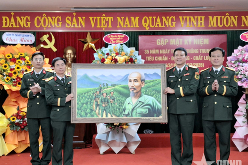 Trung tâm Tiêu chuẩn - Đo lường - Chất lượng 3: Đón nhận Bằng khen của Bộ trưởng Bộ Quốc phòng