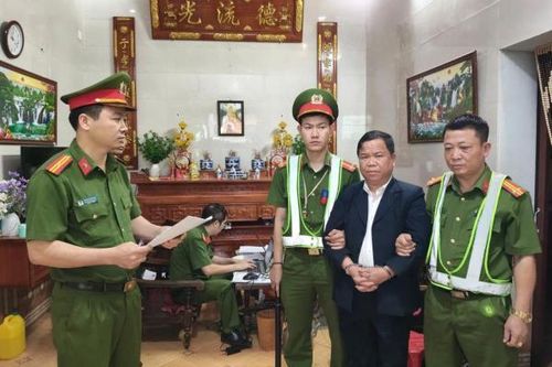 Bắt khẩn cấp đối tượng giả danh luật sư lừa đảo chiếm đoạt tài sản