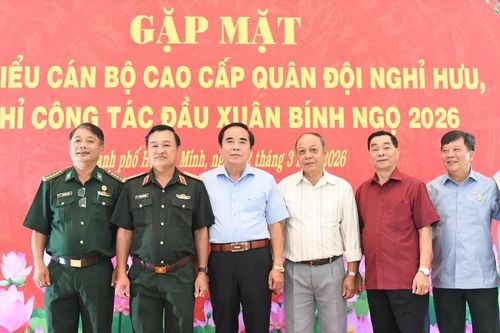 Quân khu 7 gặp mặt hơn 800 cán bộ cao cấp quân đội nghỉ hưu, nghỉ công tác