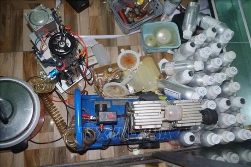 ThS.BSCKII Nguyễn Tiến Thành: Nước hoa giả gây rối loạn chức năng gan và thận