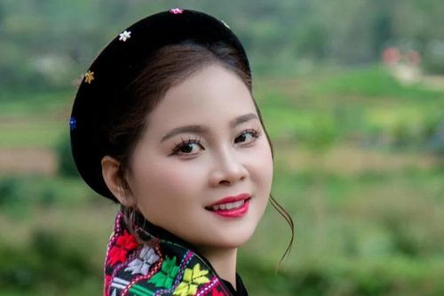 Nữ 'Facebooker triệu follow' người Dao đỏ ứng cử đại biểu HĐND xã ở Tuyên Quang