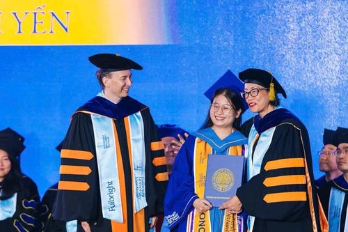Cô gái khiếm thị chinh phục Đại học Harvard, Yale và nhiều trường danh tiếng