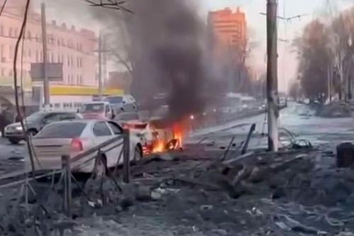 Xung đột Ukraine: Kiev tấn công tên lửa vào thành phố của Nga, Moscow điểm tên một nước EU có liên quan, liệu còn cơ hội cho hòa đàm?