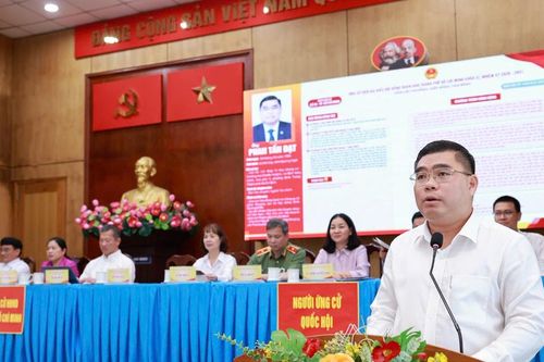Doanh nhân thực chiến: Giải bài toán đô thị bằng lăng kính quản trị