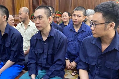 Tuyên án đường dây vận chuyển trái phép nhiều ngàn tỷ đồng qua biên giới