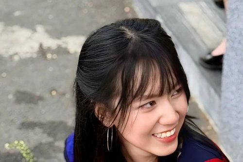 Nữ sinh trở thành thủ khoa Kỹ sư điện tử nhờ... thần tượng mẹ