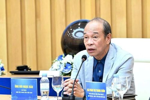 Đề xuất dùng Quỹ bình ổn mua dự trữ xăng dầu khi giá thấp
