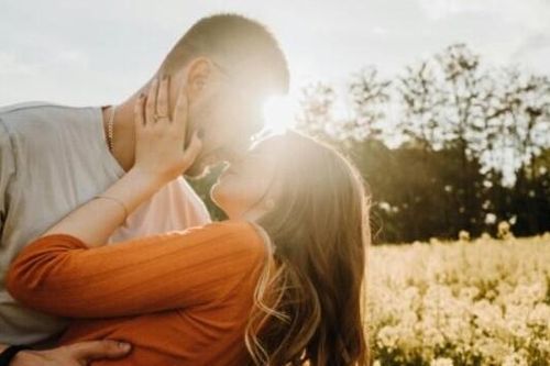 Ngày 14/3 là ngày gì, con trai hay con gái tặng quà?