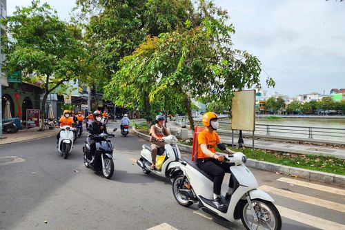 Điện hóa phương tiện giao thông và giải pháp tự chủ trước biến động nhiên liệu
