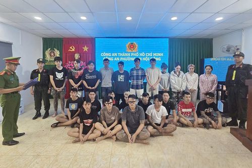 Hàng chục thanh niên ở TPHCM hỗn chiến, gây rối vì tiếng nẹt pô