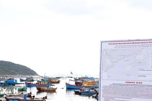 Đắk Lắk: Di dời bè nổi ra khỏi Di tích Quốc gia đặc biệt Tàu không số Vũng Rô