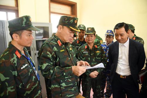 Bộ Tổng tham mưu khảo sát tại đặc khu Bạch Long Vĩ