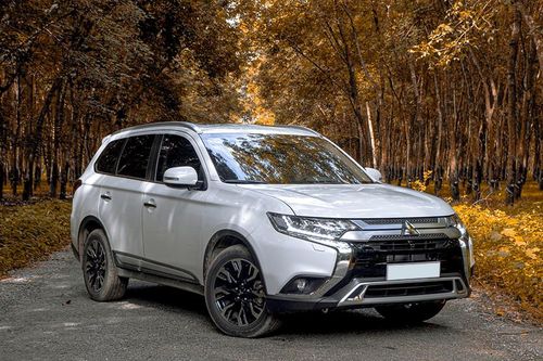 Mitsubishi Outlander xe đã qua sử dụng có nên xuống tiền