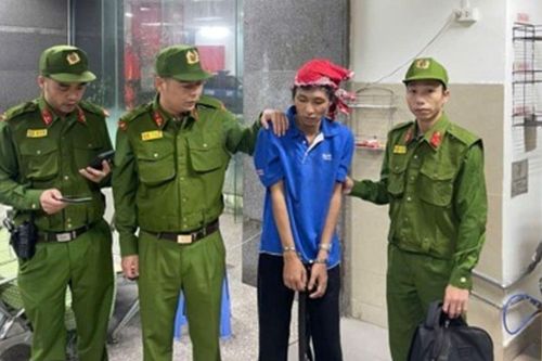 Có hành vi đáng xấu hổ trong bệnh viện, thanh niên bị người dân và lực lượng chức năng tóm gọn ngay sau đó