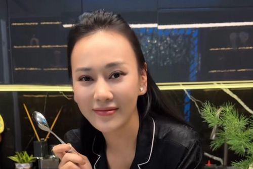 Cú hích của Phương Oanh khi quay trở lại mạng xã hội
