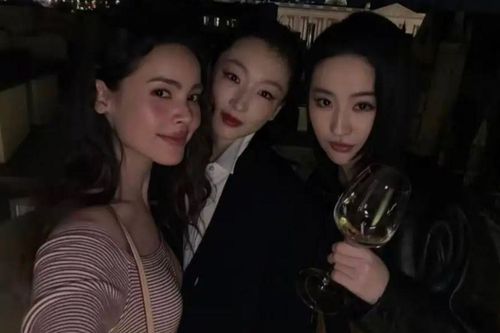 Thần thái sang chảnh của Lưu Diệc Phi tại bữa tiệc ở Tuần lễ thời trang Paris