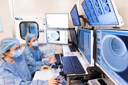 Người dân hưởng lợi từ chuyển đổi số trong ngành y tế