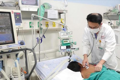 Vụ ngộ độc nghi do ăn cá ủ chua:Các bệnh nhi tiến triển tốt sau khi dùng thuốc giải độc botulinum