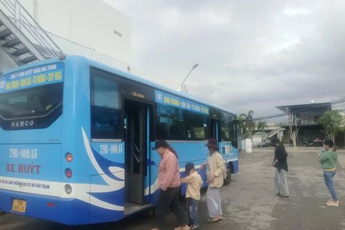 Xe buýt Quyết Thắng giảm giá vé kể từ ngày 13-3