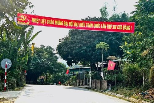 Đảng viên đi trước trong xây dựng nông thôn mới ở Bản Xèo