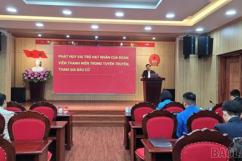 Sinh hoạt chuyên đề 'Thanh niên - quyền và trách nhiệm của công dân trong tham gia bầu cử'