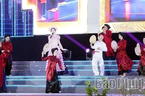 Xây dựng con người Đất Tổ trong giai đoạn phát triển mới