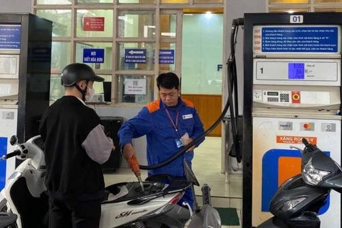 Bảo đảm cung ứng xăng dầu cho sản xuất, kinh doanh và tiêu dùng