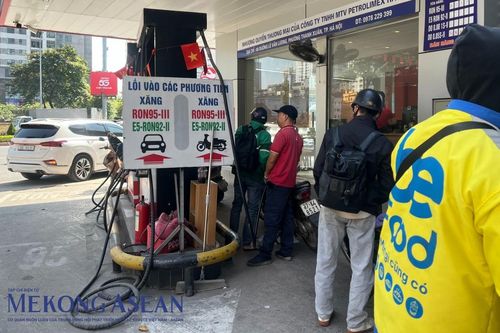 Nghiên cứu cơ chế để doanh nghiệp chủ động công bố giá xăng dầu