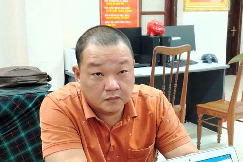 'Nổ' quen biết chủ cá cảnh để 'dàn xếp' rút đơn tố giác, chiếm đoạt tiền tiêu xài cá nhân