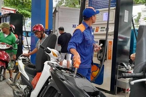 Hải quan triển khai quy định thuế nhập khẩu xăng dầu 0%