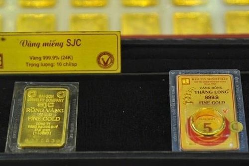 Vàng miếng giảm 900.000 đồng/lượng