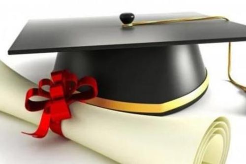 Từ 15/3, không dùng 'tiến sĩ danh dự', 'giáo sư danh dự' thay học hàm