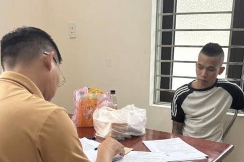 Bắt giữ và vận động các đối tượng phạm tội ra đầu thú
