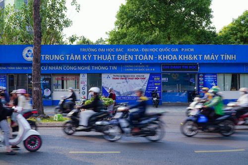 Toàn cảnh trường Đại học Bách khoa giữa 'đất vàng' TP.HCM